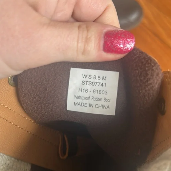 Sperry Suede & Rubber Duck Boots - Picture 7 of 7